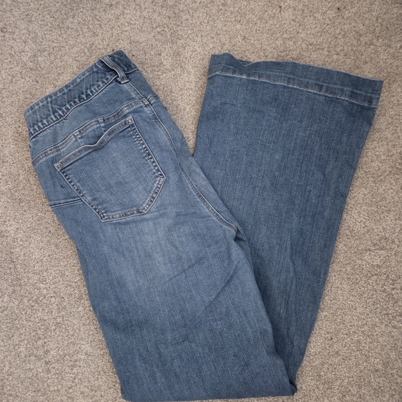 Torrid Blue Flare Women's Jeans - Picture 5 of 5